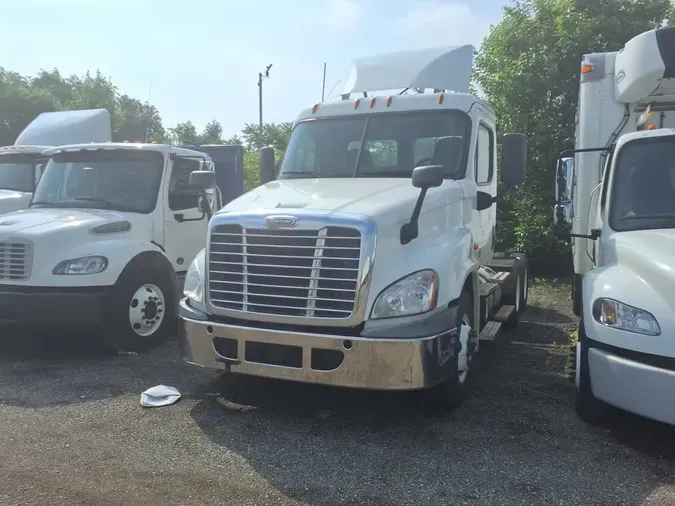 2018 FREIGHTLINER CASCADIA 125