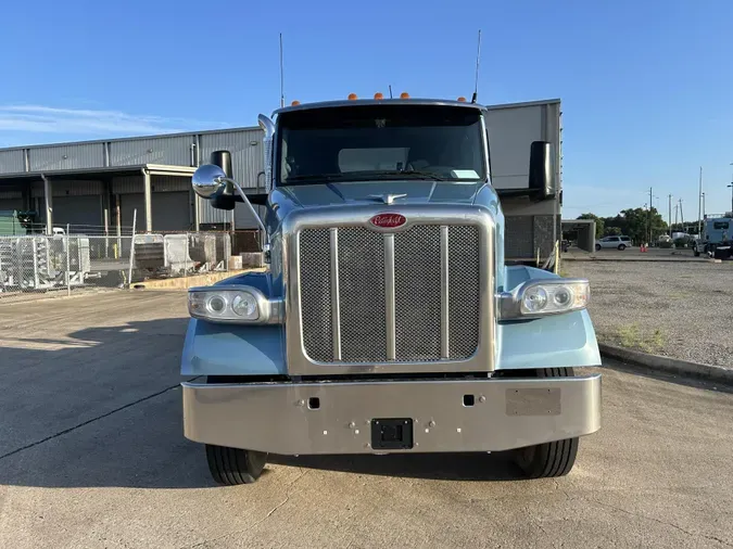2022 Peterbilt 567