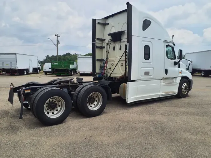 2019 FREIGHTLINER CASCADIA 125