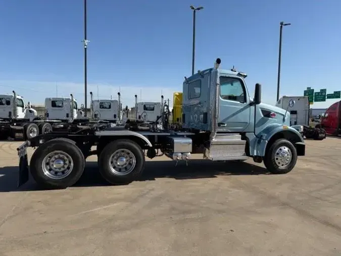 2023 Peterbilt 567
