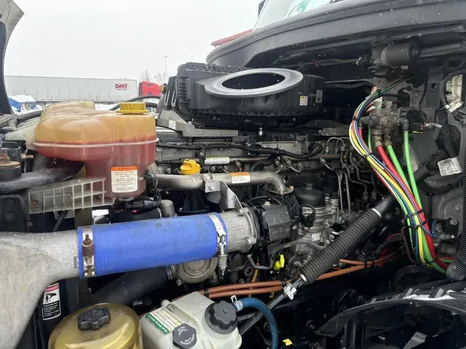 2019 Freightliner Cascadia 126