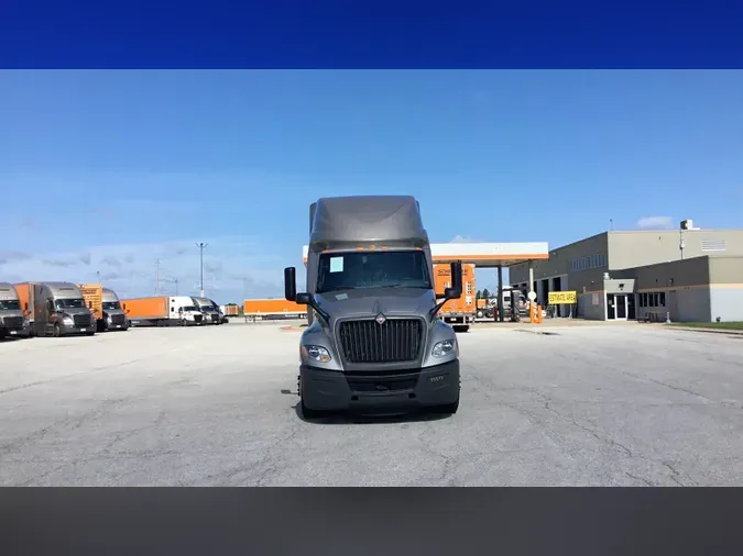 2022 International LT