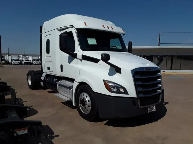 2019 FREIGHTLINER/MERCEDES NEW CASCADIA 126