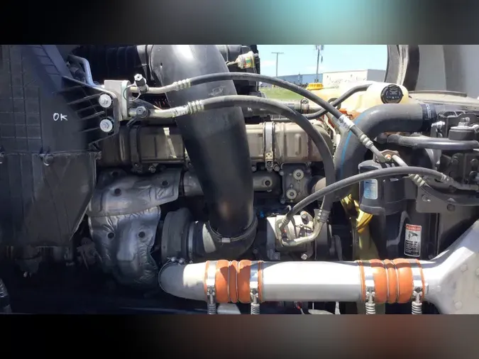 2020 Freightliner Cascadia 126