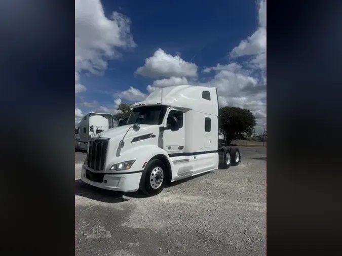 2023 PETERBILT 579
