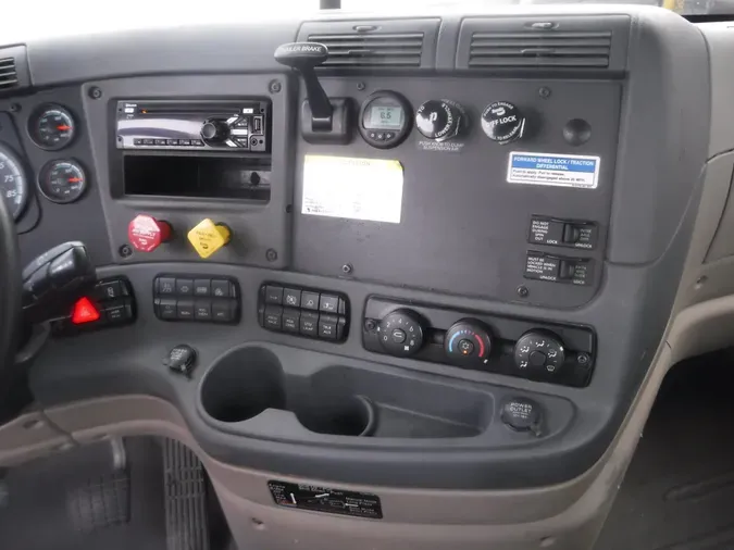 2018 FREIGHTLINER/MERCEDES CASCADIA 125