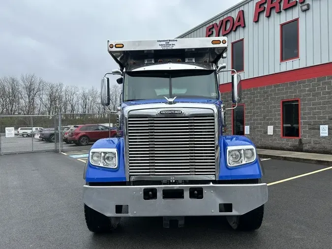 2020 Freightliner 122SD