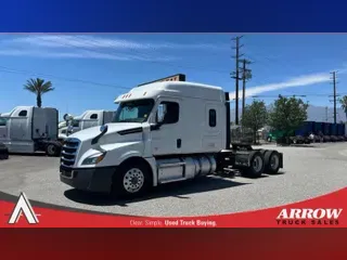 2019 FREIGHTLINER CA126