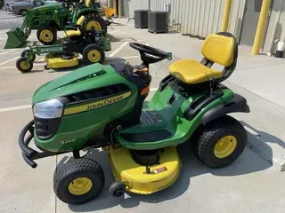 2015 John Deere S240