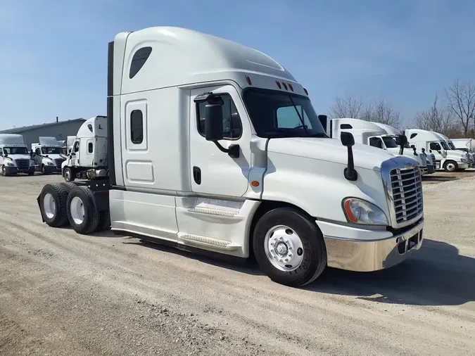 2018 FREIGHTLINER/MERCEDES CASCADIA 125
