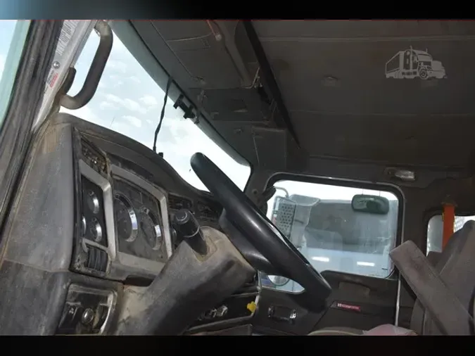 2014 KENWORTH T440