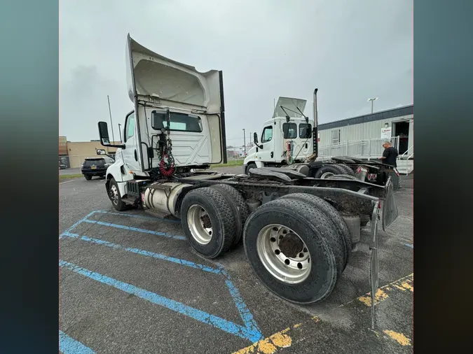 2019 NAVISTAR INTERNATIONAL LT625 DAYCAB T/A