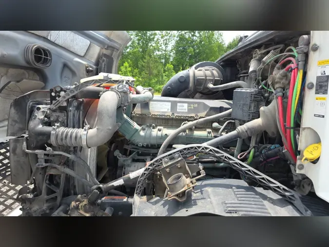 2018 Volvo VNL300