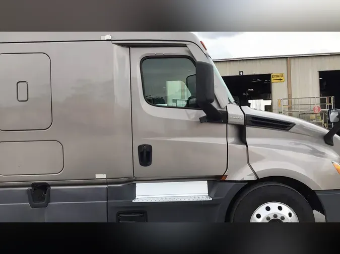 2021 Freightliner Cascadia