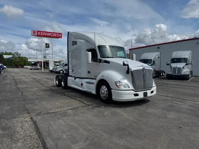 2022 Kenworth T680