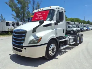 2020 FREIGHTLINER NEW CASCADIA 116