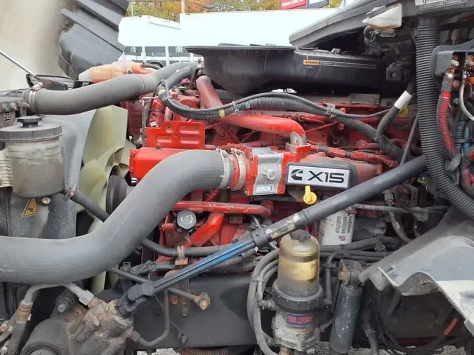 2021 NAVISTAR INTERNATIONAL LT625 DAYCAB S/A