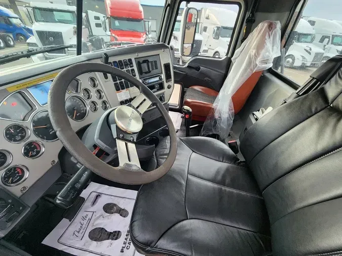 2014 MACK CXU613