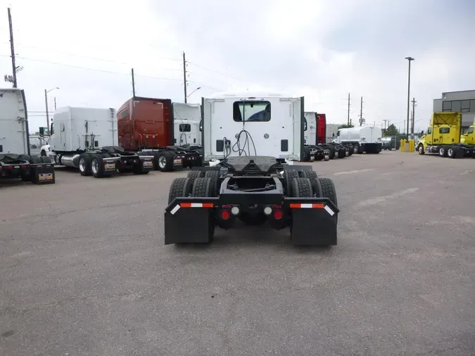 2023 Peterbilt 579