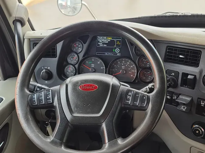 2020 Peterbilt 579