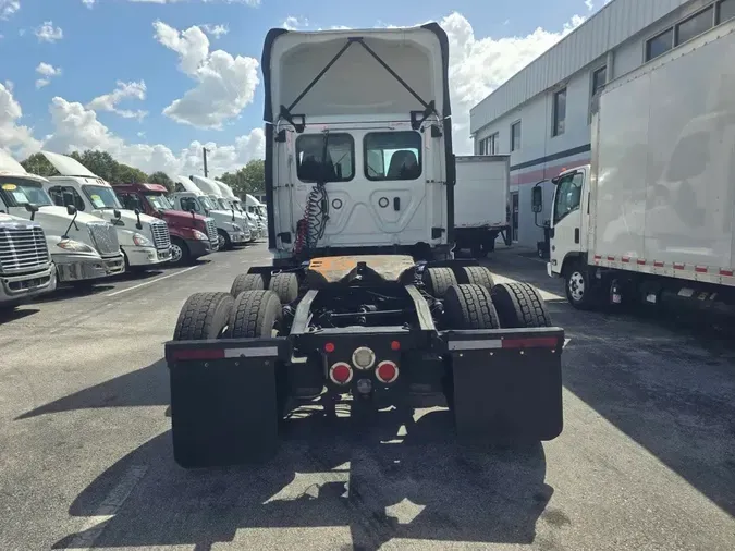 2019 FREIGHTLINER/MERCEDES NEW CASCADIA PX12664