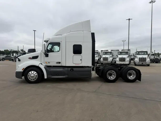 2020 Peterbilt 57943aef49968ab0ccc8eeb0550f9c07819