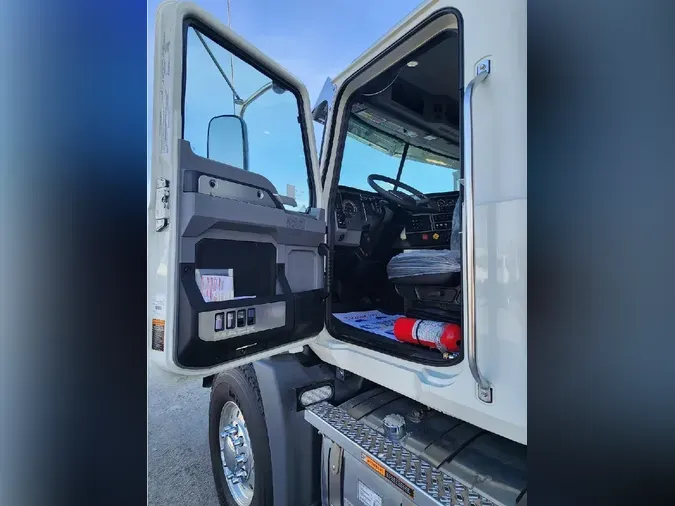 2026 MACK GRANITE 84BR
