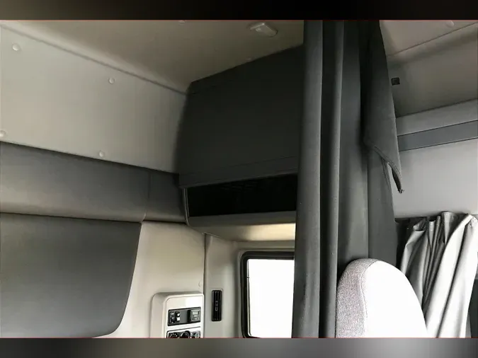 2022 INT LT625 6x4
