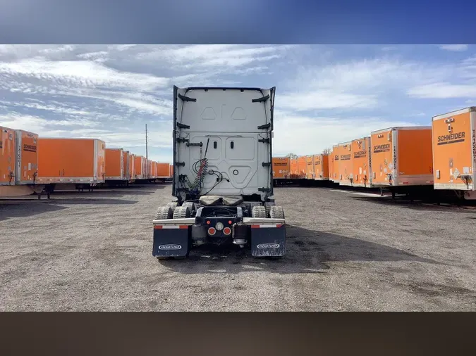 2021 Freightliner Cascadia