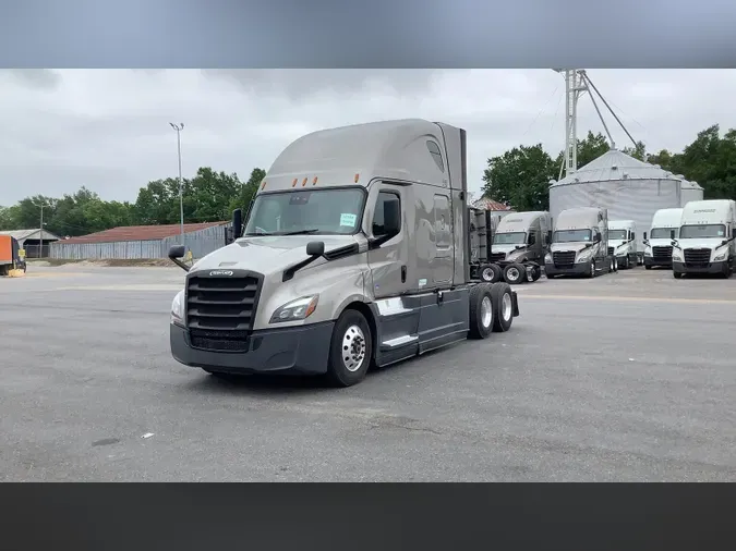 2024 Freightliner Cascadia 12643b45fb9d3d2a856b2080a83c49478fb