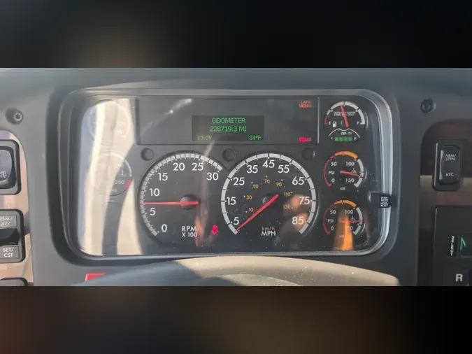 2021 FREIGHTLINER/MERCEDES M2 106