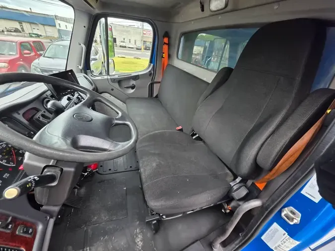 2019 FREIGHTLINER/MERCEDES M2 106