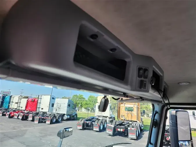 2021 MACK AN64T