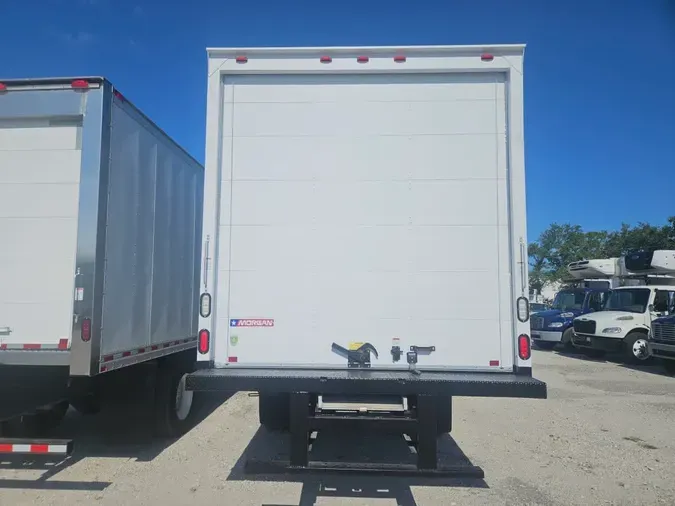2015 FREIGHTLINER M2 106