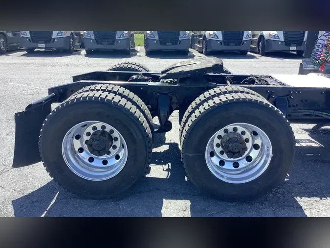 2019 Freightliner Cascadia 125