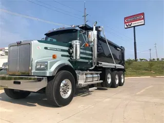 2022 Western Star 4900FA