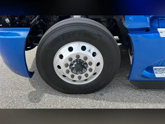 2020 INTERNATIONAL LT