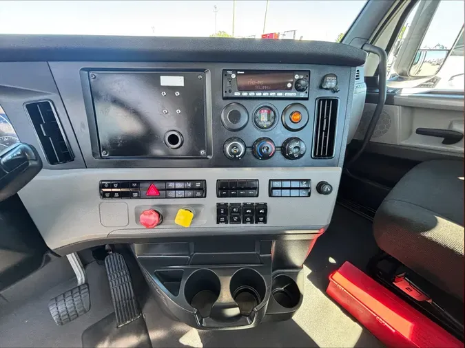 2022 Freightliner Cascadia 126