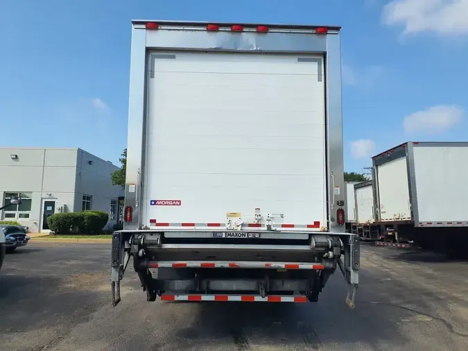 2019 FREIGHTLINER M2 106