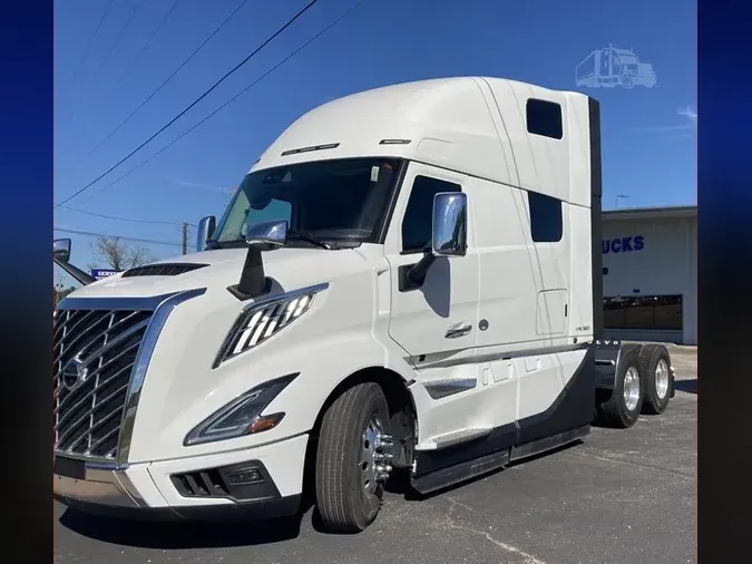 2026 VOLVO VNL64T860