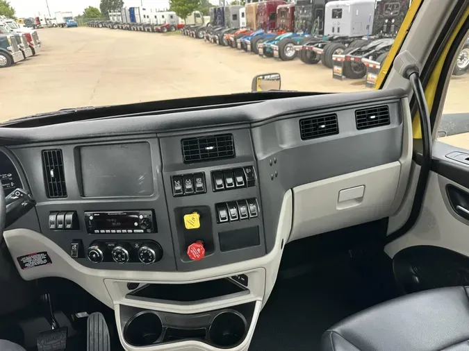 2023 Peterbilt 57943cdc34681557480e4531dc7a77dee78