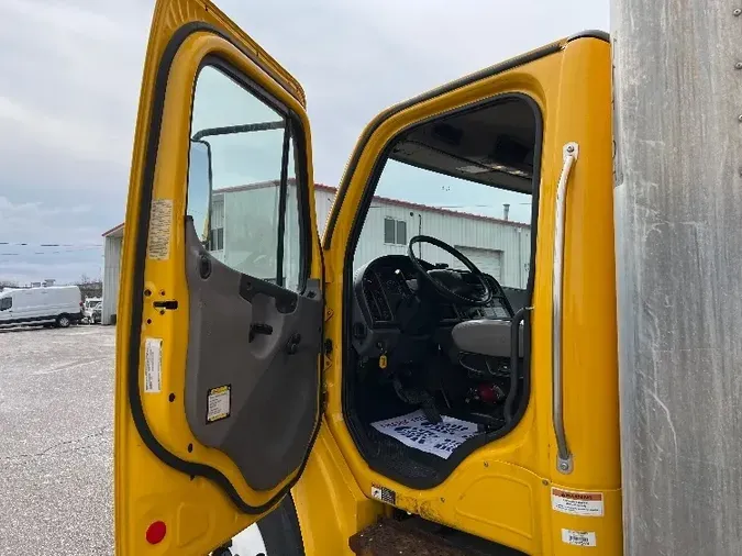 2018 Freightliner M2