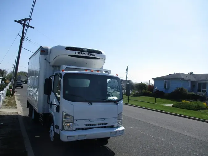 2017 ISUZU NRR