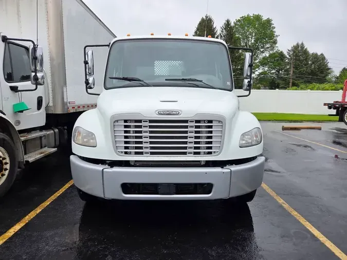 2018 FREIGHTLINER M2 106