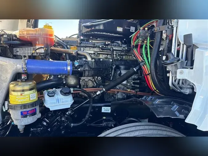 2022 FREIGHTLINER CA126