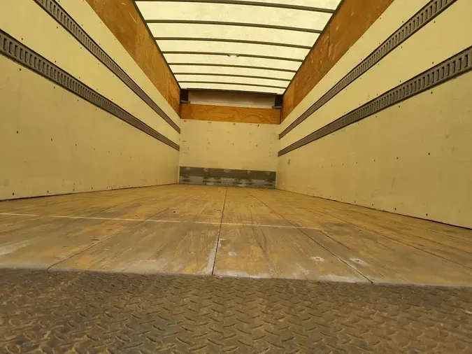 2021 FREIGHTLINER/MERCEDES M2 106