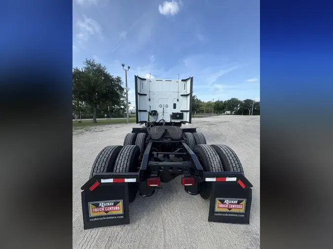2021 International LT625