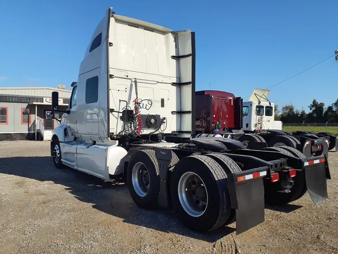 2019 NAVISTAR INTERNATIONAL LT625 SLPR CAB