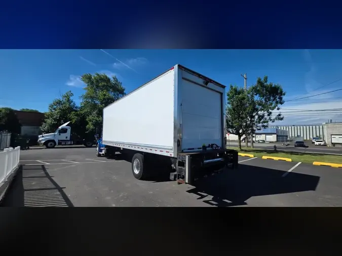 2019 FREIGHTLINER/MERCEDES M2 106