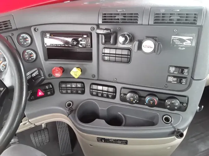 2019 FREIGHTLINER CASCADIA 125